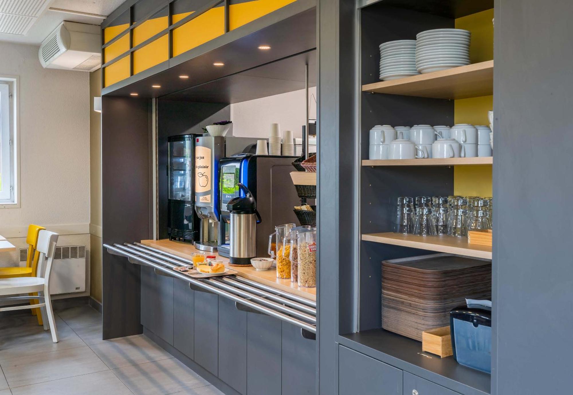 B&B Hotel Troyes Saint-Parres-Aux-Tertres Екстериор снимка