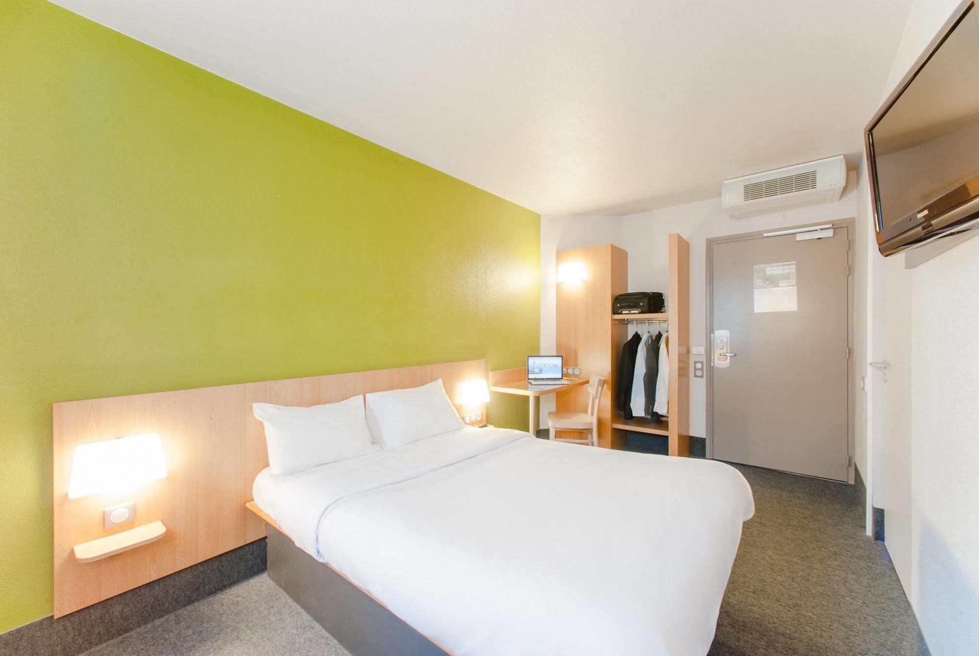 B&B Hotel Troyes Saint-Parres-Aux-Tertres Екстериор снимка