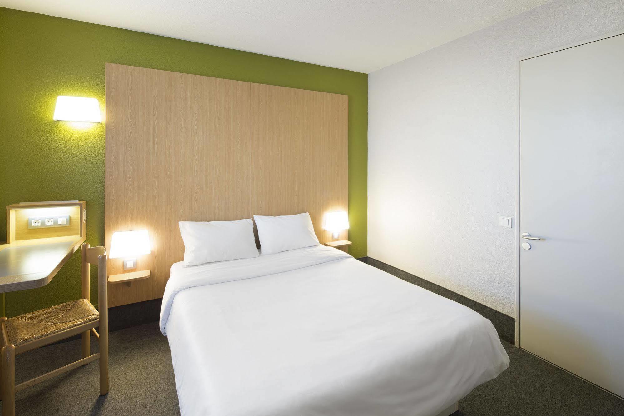 B&B Hotel Troyes Saint-Parres-Aux-Tertres Екстериор снимка