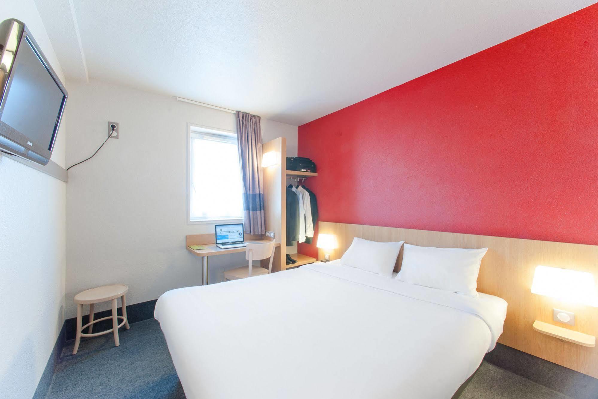 B&B Hotel Troyes Saint-Parres-Aux-Tertres Екстериор снимка